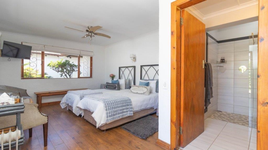 7 Bedroom Property for Sale in Westcliff Western Cape